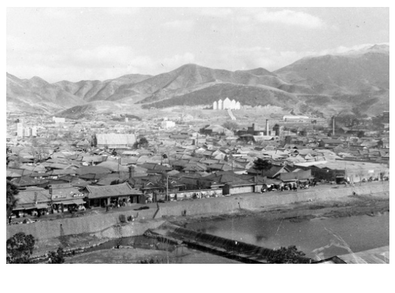 광주천 건너에서 조망한 대학전경 THUMBNAIL